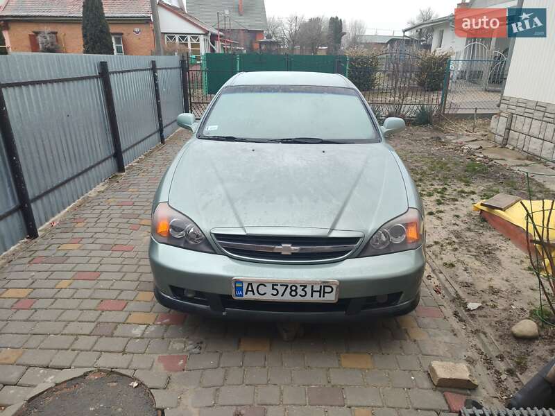 Chevrolet Evanda 2004