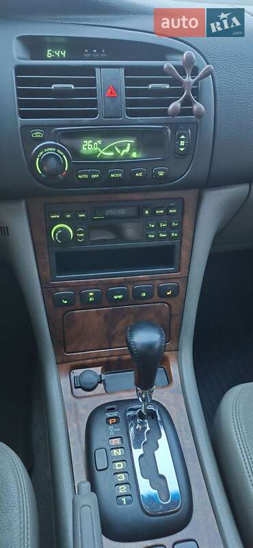 Седан Chevrolet Evanda 2005 в Дубно