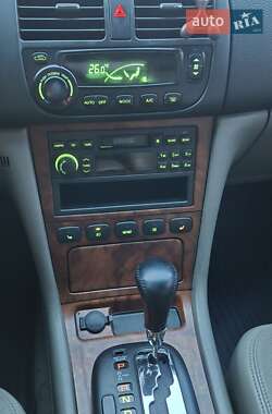Седан Chevrolet Evanda 2005 в 