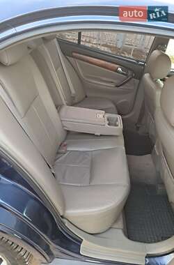 Седан Chevrolet Evanda 2005 в 