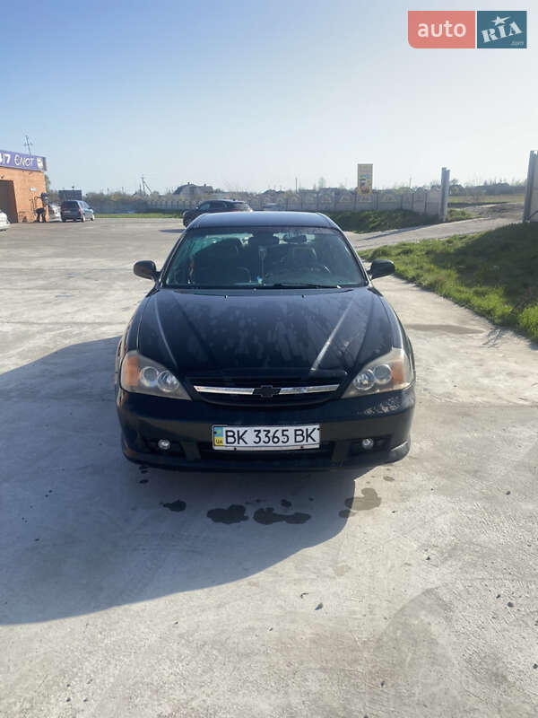 Седан Chevrolet Evanda 2006 в 