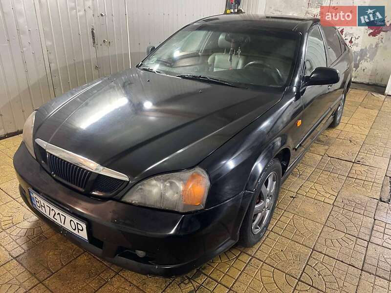 Седан Chevrolet Evanda 2005 в 