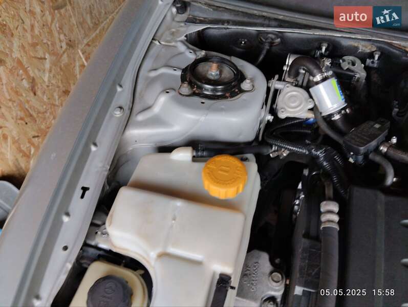 Седан Chevrolet Evanda 2005 в Чернігові фото 10 Седан Chevrolet Evanda 2005 в Чернігові