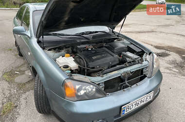 Седан Chevrolet Evanda 2005 в 