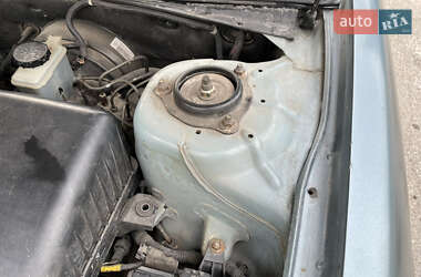 Седан Chevrolet Evanda 2005 в 