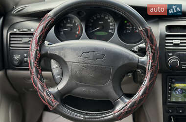 Седан Chevrolet Evanda 2006 в 