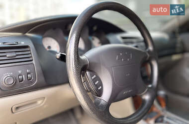 Седан Chevrolet Evanda 2005 в 