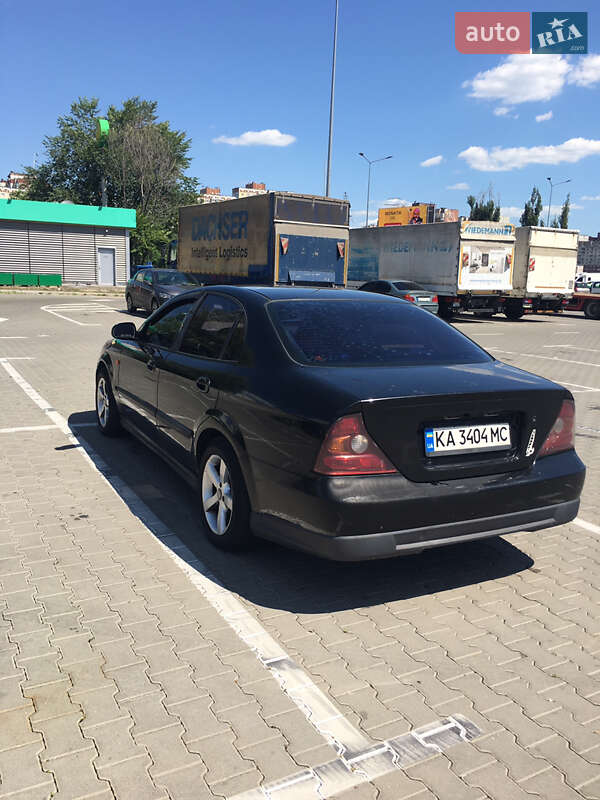 Седан Chevrolet Evanda 2004 в Киеве