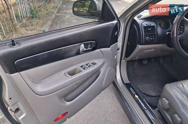 Седан Chevrolet Evanda 2005 в 