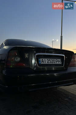 Седан Chevrolet Evanda 2005 в 