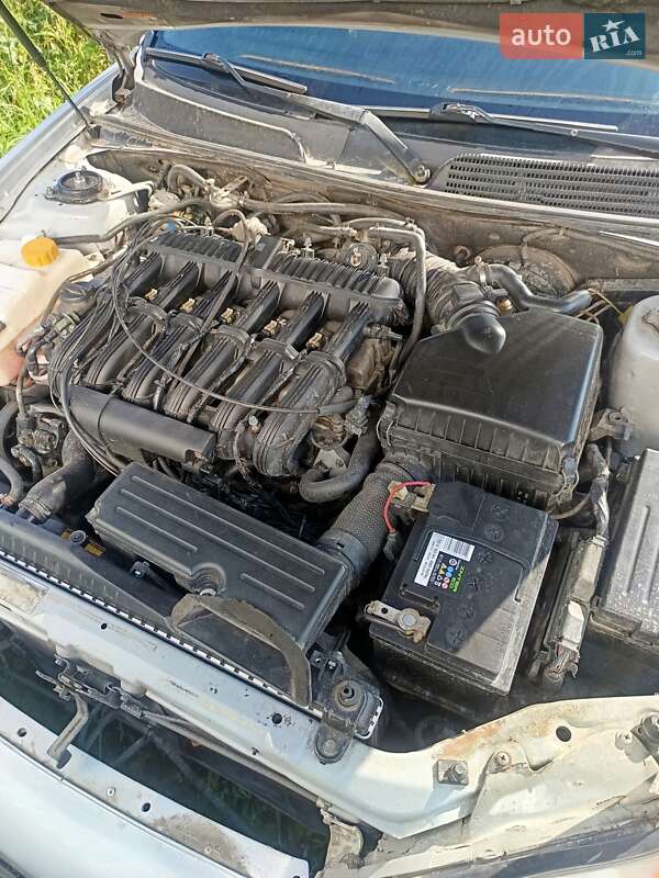 Седан Chevrolet Evanda 2006 в Овруче