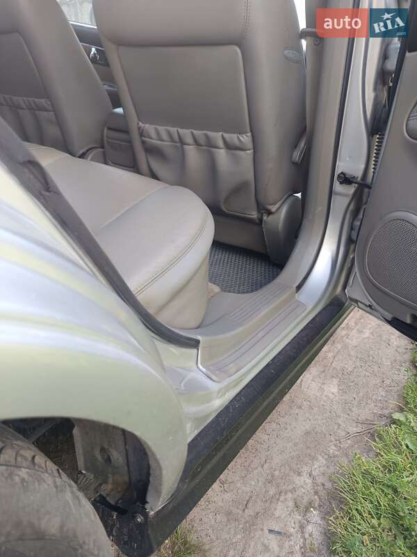 Седан Chevrolet Evanda 2006 в Овруче