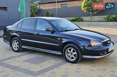 Седан Chevrolet Evanda 2005 в 