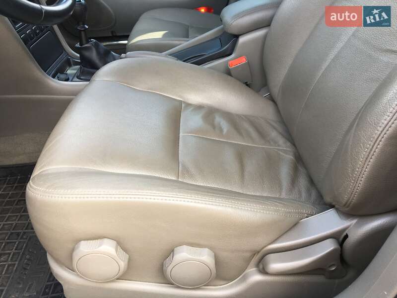Седан Chevrolet Evanda 2005 в Киеве