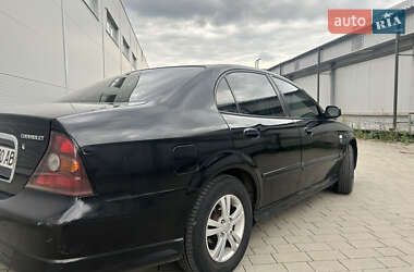 Седан Chevrolet Evanda 2005 в 