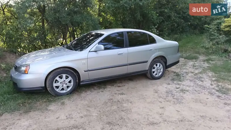 Chevrolet Evanda 2005