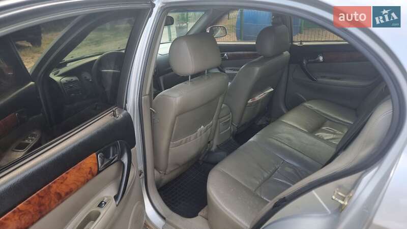 Седан Chevrolet Evanda 2005 в Києві