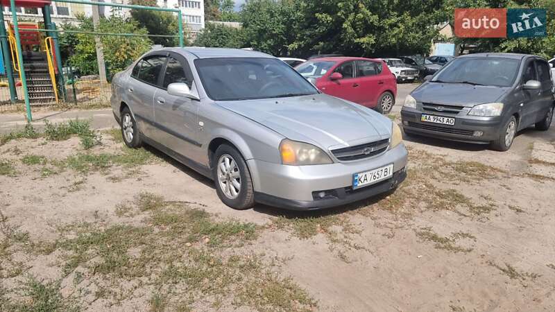 Седан Chevrolet Evanda 2005 в Києві