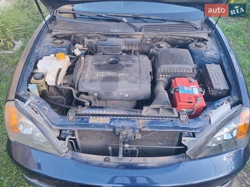 Седан Chevrolet Evanda 2005 в Ужгороде