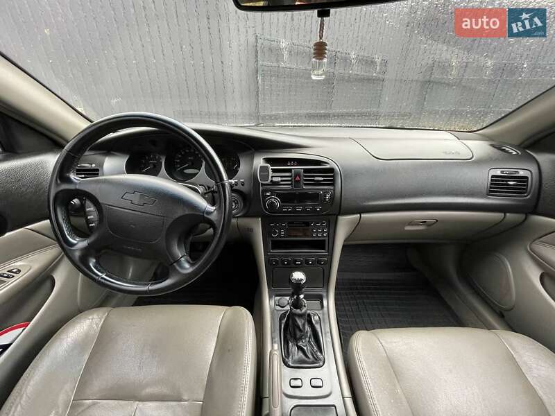 Седан Chevrolet Evanda 2005 в Чернигове