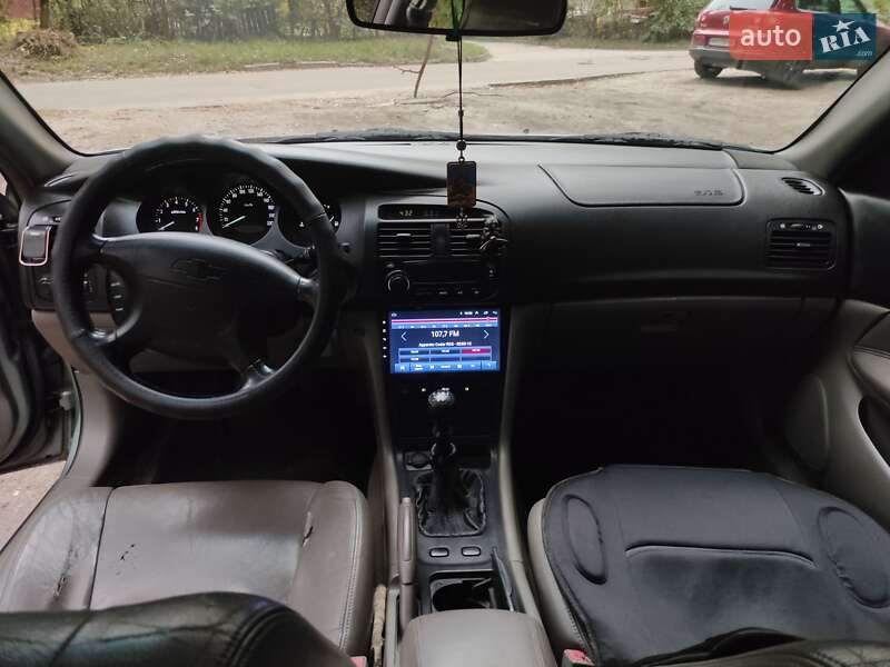 Седан Chevrolet Evanda 2004 в Житомире