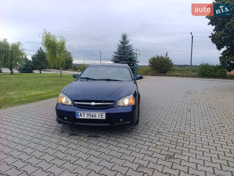 Седан Chevrolet Evanda 2005 в Черновцах
