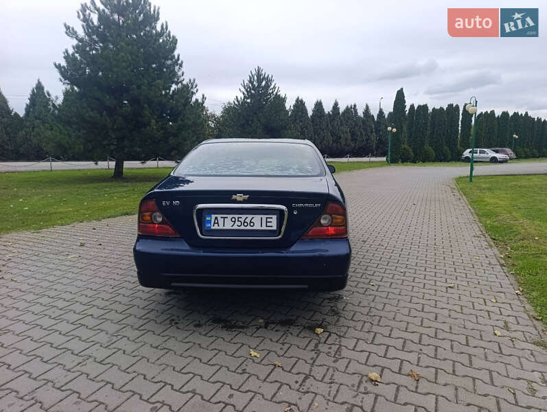 Седан Chevrolet Evanda 2005 в Черновцах
