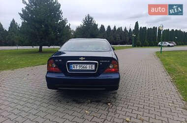 Седан Chevrolet Evanda 2005 в 