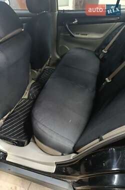 Седан Chevrolet Evanda 2006 в 