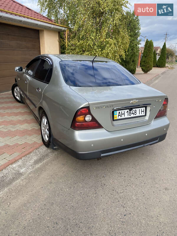 Седан Chevrolet Evanda 2005 в Одессе
