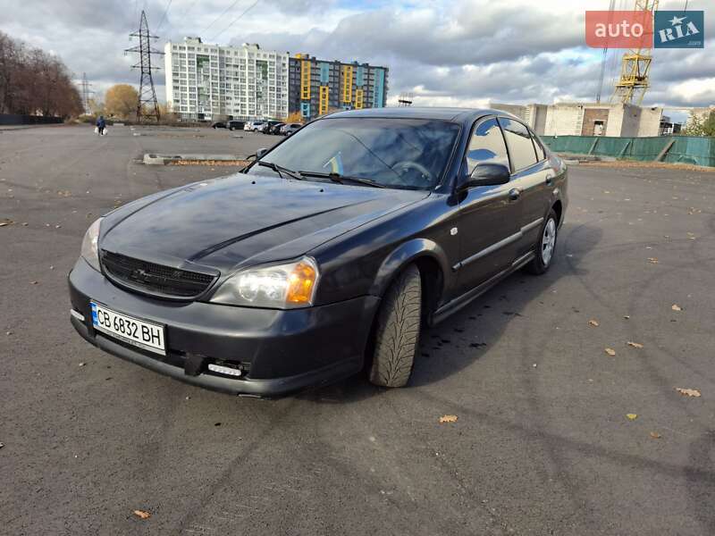 Седан Chevrolet Evanda 2005 в Чернигове