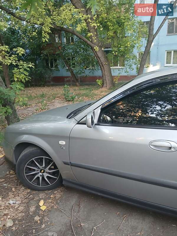 Седан Chevrolet Evanda 2006 в Запоріжжі