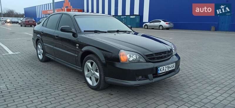 Седан Chevrolet Evanda 2006 в Дубні
