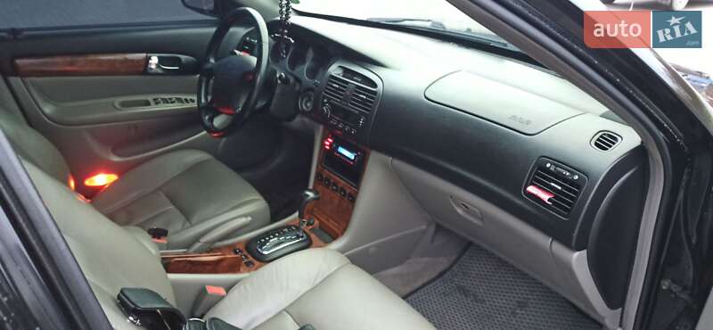 Седан Chevrolet Evanda 2006 в Дубні