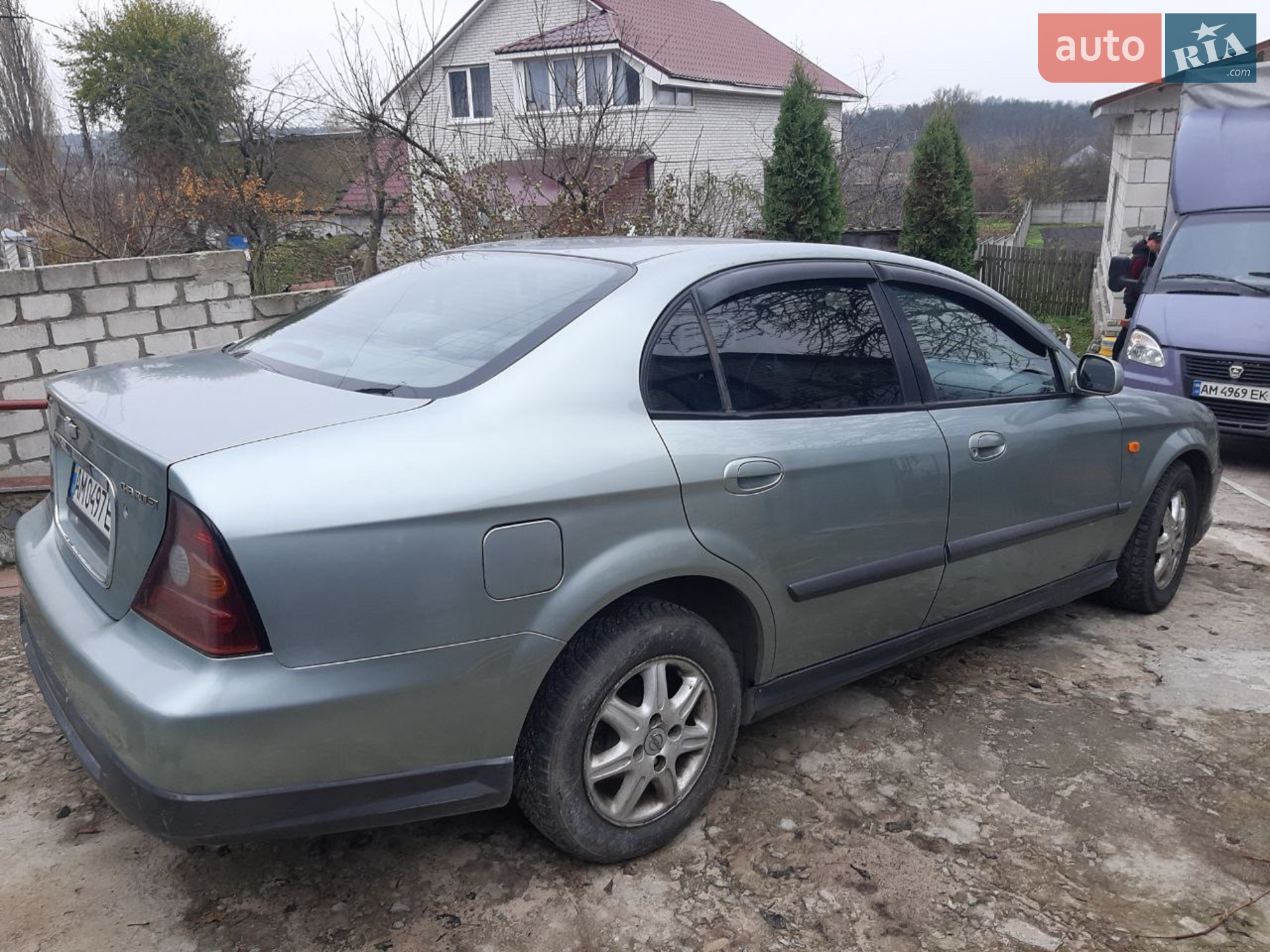 Chevrolet Evanda 2004 VIN Y6DLF69ZE4B122746 фото оголошення 4 з 10