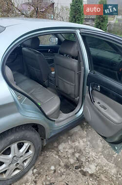 Седан Chevrolet Evanda 2004 в Житомирі