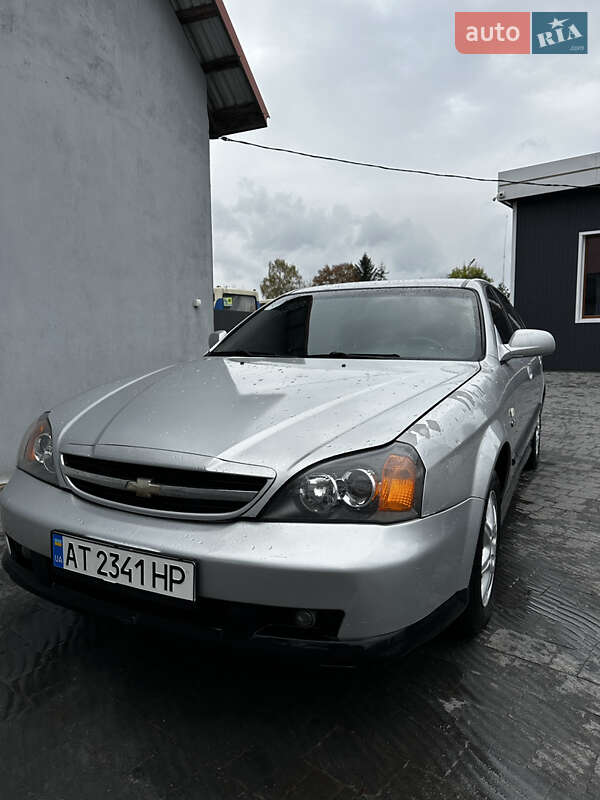 Седан Chevrolet Evanda 2005 в Львове