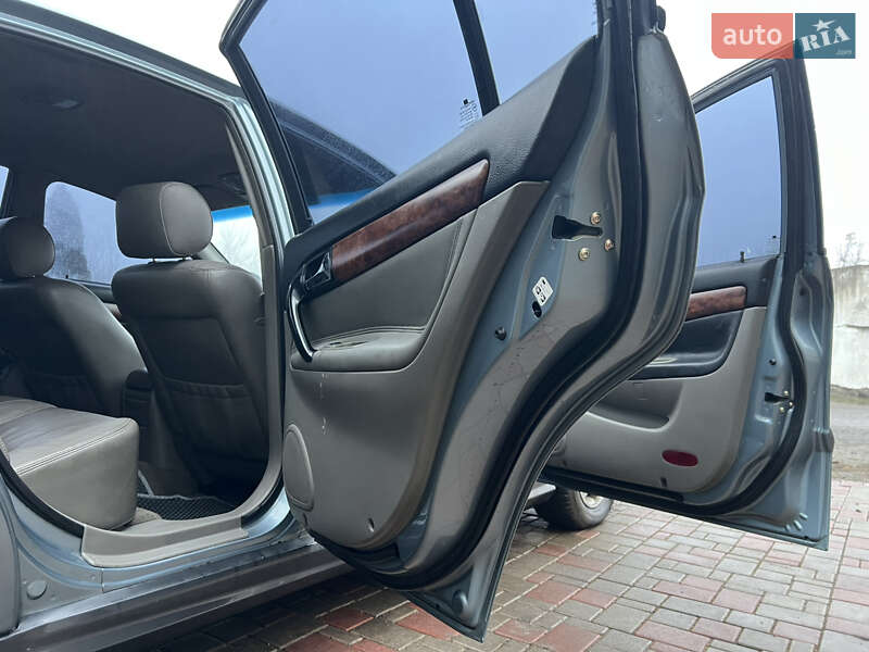 Седан Chevrolet Evanda 2004 в Лозовой