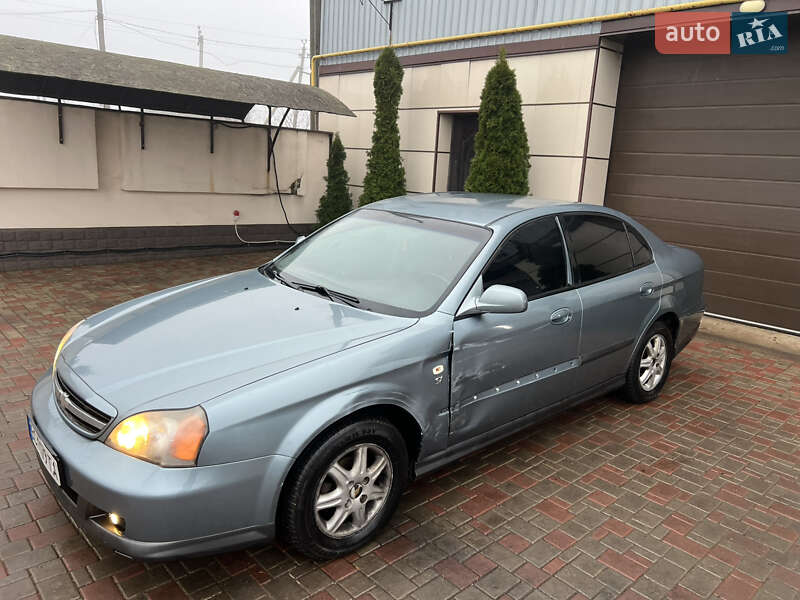 Седан Chevrolet Evanda 2004 в Лозовой