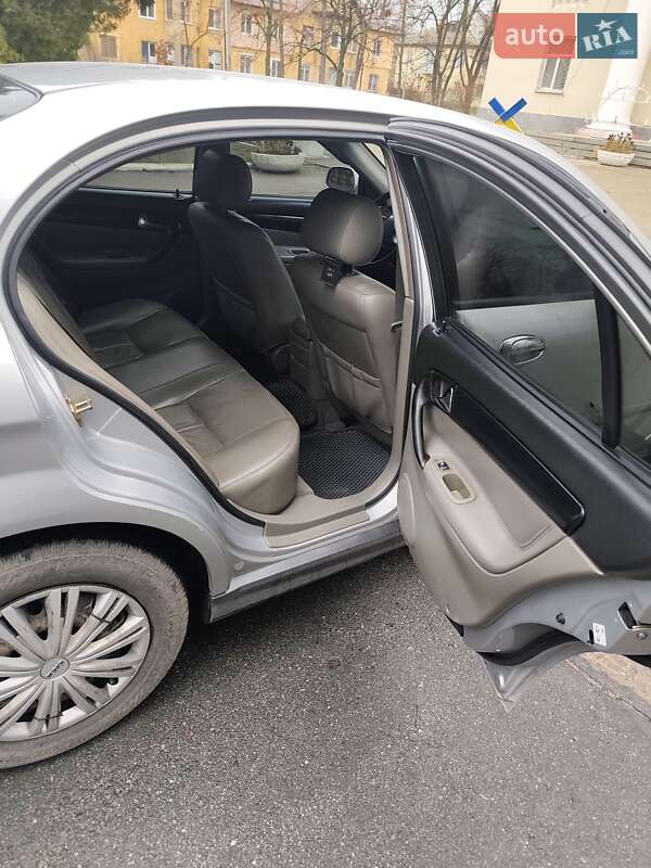 Седан Chevrolet Evanda 2006 в Днепре фото 22 Седан Chevrolet Evanda 2006 в Днепре