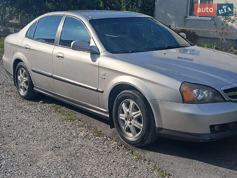 Седан Chevrolet Evanda 2006 в Борщеве