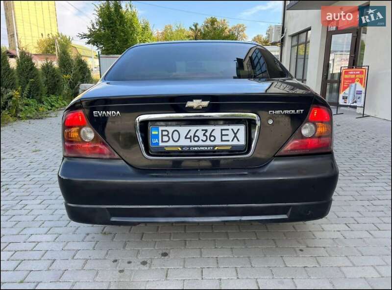 Седан Chevrolet Evanda 2006 в Кременце