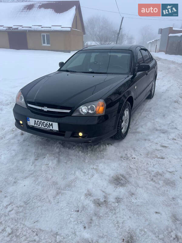 Седан Chevrolet Evanda 2005 в Ярмолинцах