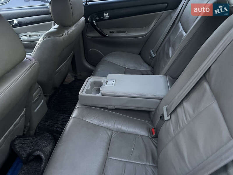 Седан Chevrolet Evanda 2005 в Калуше