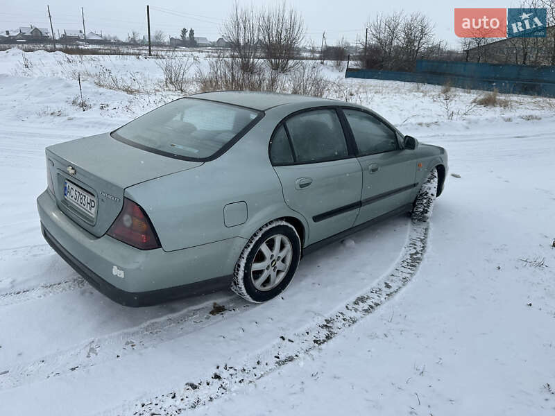 Седан Chevrolet Evanda 2004 в Владимире