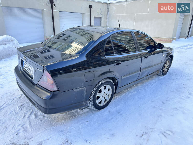 Седан Chevrolet Evanda 2006 в Тернополі