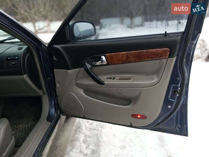 Седан Chevrolet Evanda 2006 в Борщеві