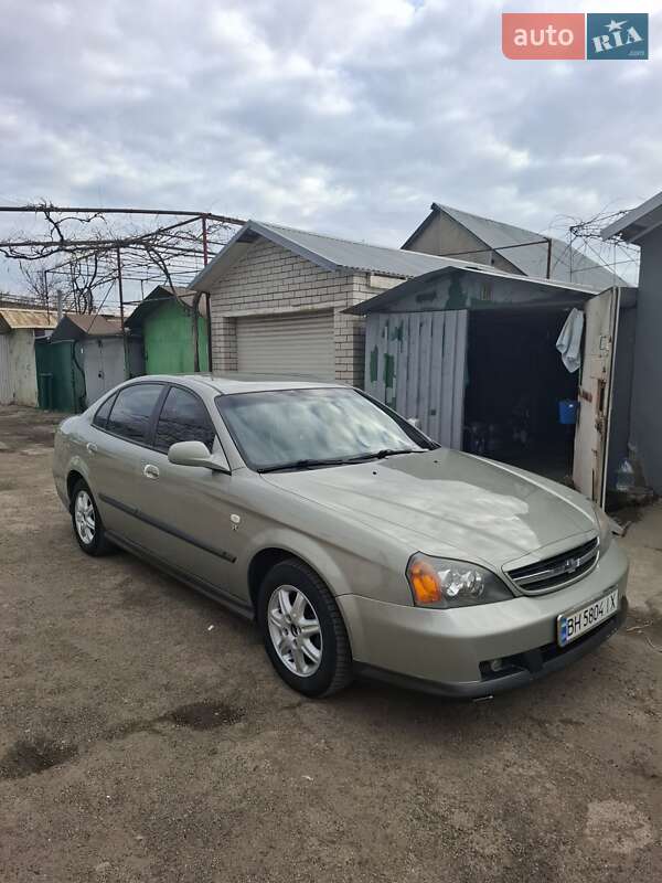 Седан Chevrolet Evanda 2005 в Черноморске