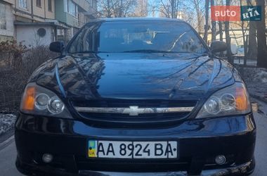Седан Chevrolet Evanda 2005 в Киеве