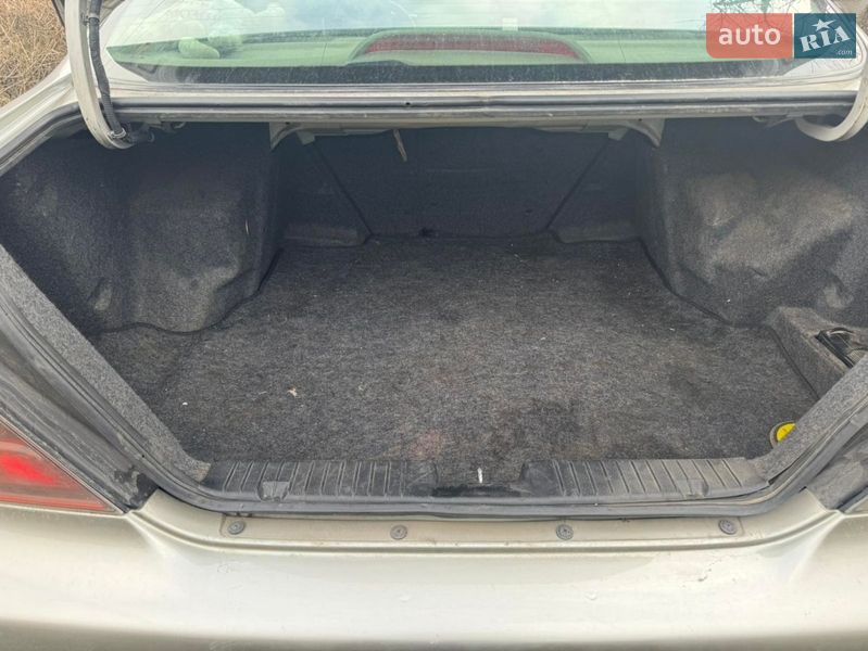 Седан Chevrolet Evanda 2005 в Днепре